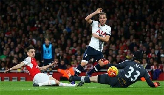 奥拉迪波称詹姆斯0.1秒绝杀轻松无比,堪称历史最佳?.